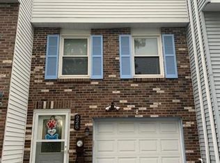 228 Shady Ridge Dr, Monroeville, PA 15146