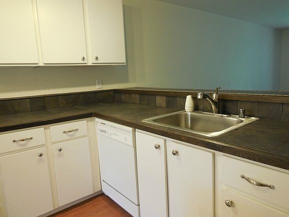 4th image of 160 Newport Way NW APT 51