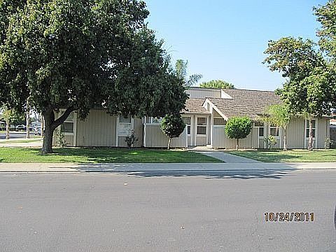 1st image of 1665 Myrtlewood Dr