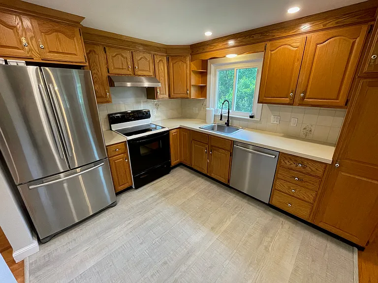 12 Anna Rd — Photo 7