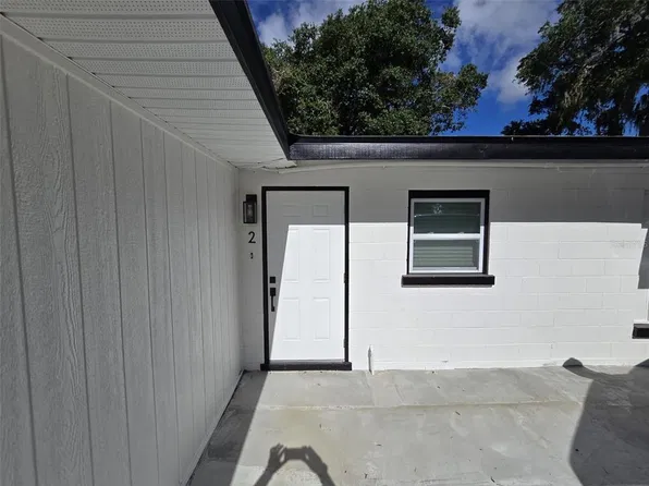 416 W Ianthe St #2, Tavares, FL 32778