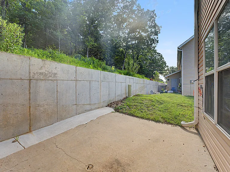 1364 E Sequoyah Ct — Photo 14