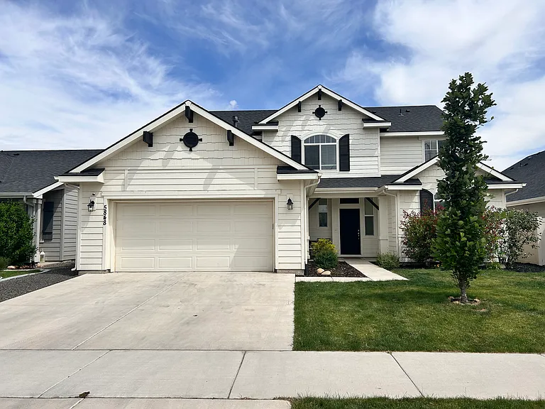 5848 W Riva Capri St — Photo 1