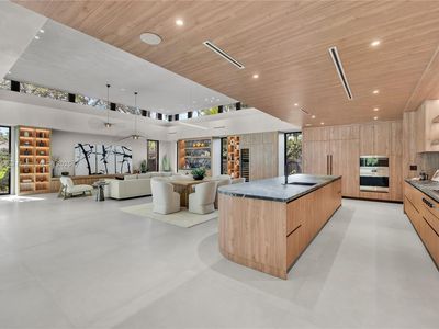 740 NE 120th St, Biscayne Park, FL, 33161