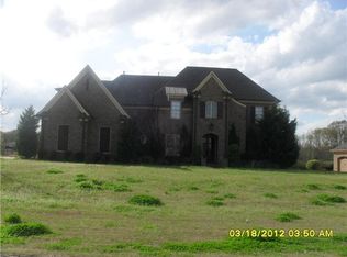 245 Brier Hills Dr, Piperton, TN 38017