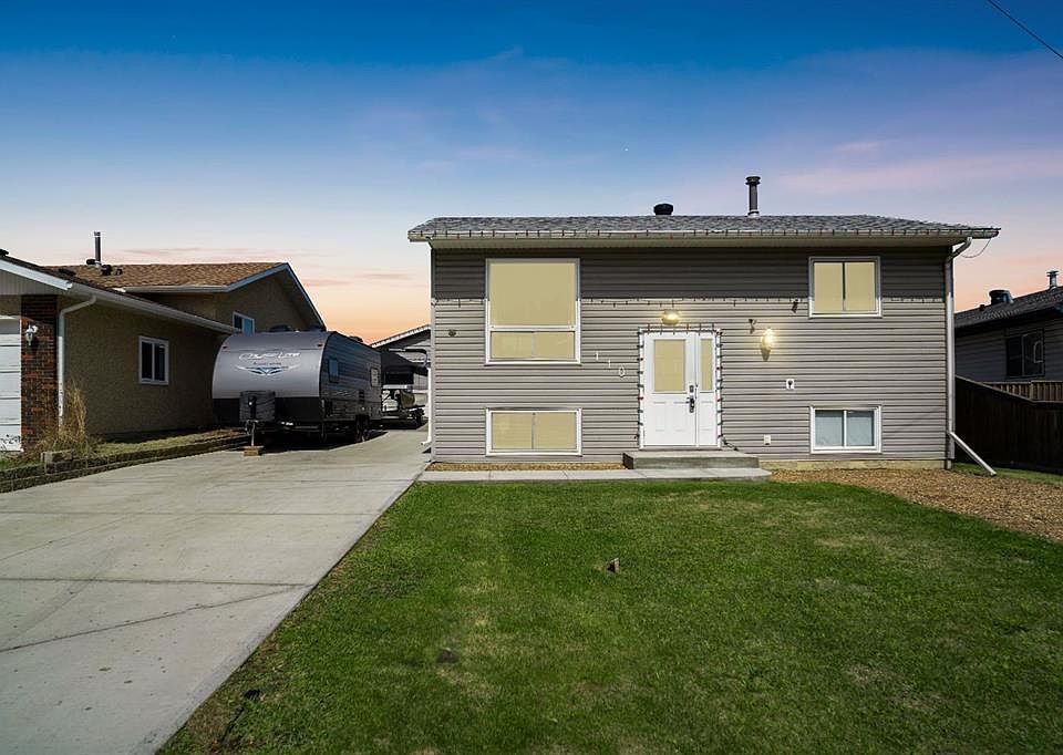 1st image of 110 NE Parmenter Cres