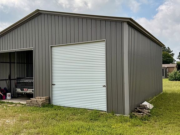 4th image of 11817 Sandy Acres Trl