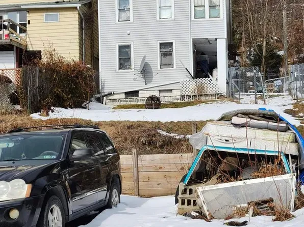 21 E Enterprise St, Glen Lyon, PA 18617