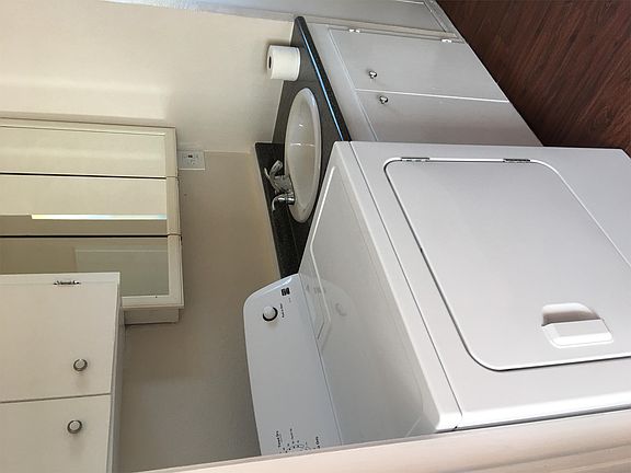 2nd image of 342 14th St 342 14th Street Deposit #875