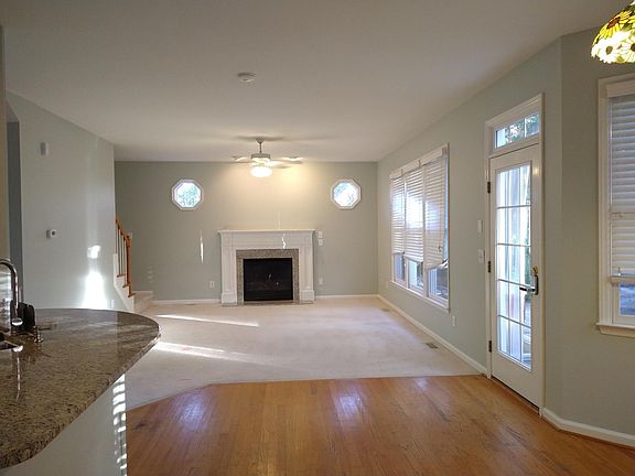5th image of 102 Bonsail Pl