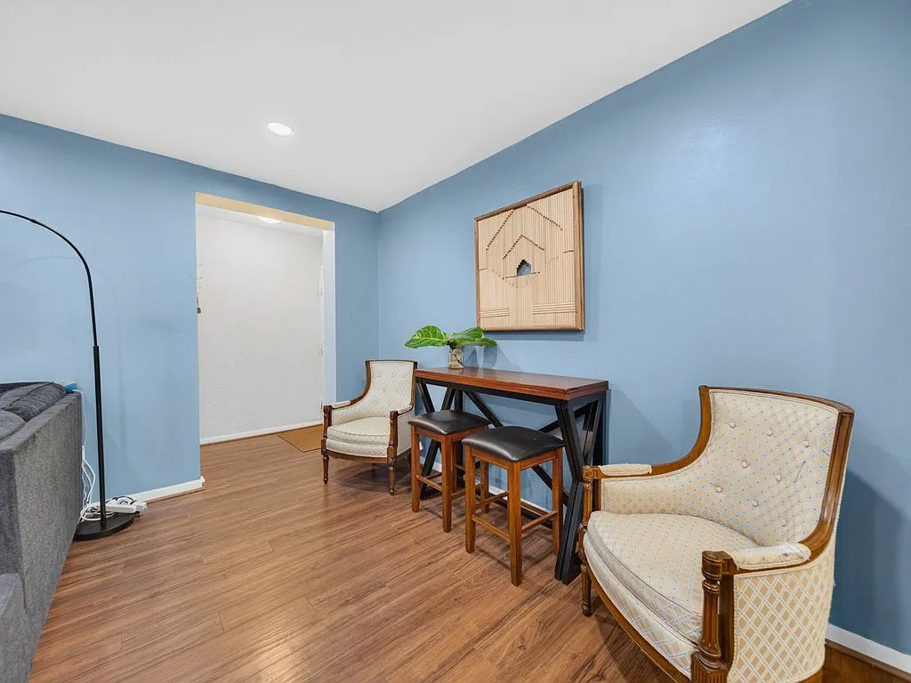 3 bed, 1282 sqft, $3,500 — Photo 4