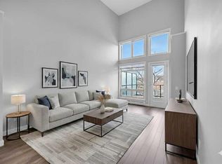 823 5th Ave NW #425, Calgary, AB T2N0R5