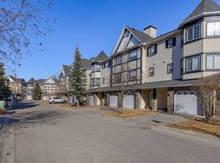 69 N Cougar Ridge Mews SW, Calgary, AB T3H 5P3