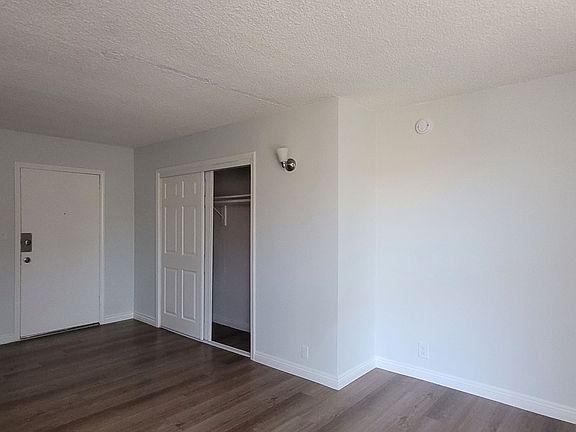 5th image of 335 S Normandie Ave APT 8A