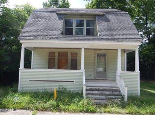 517 Elmwood Ct, Kalamazoo, MI 49007