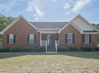 904 Old Village Rd, Greenville, NC 27834