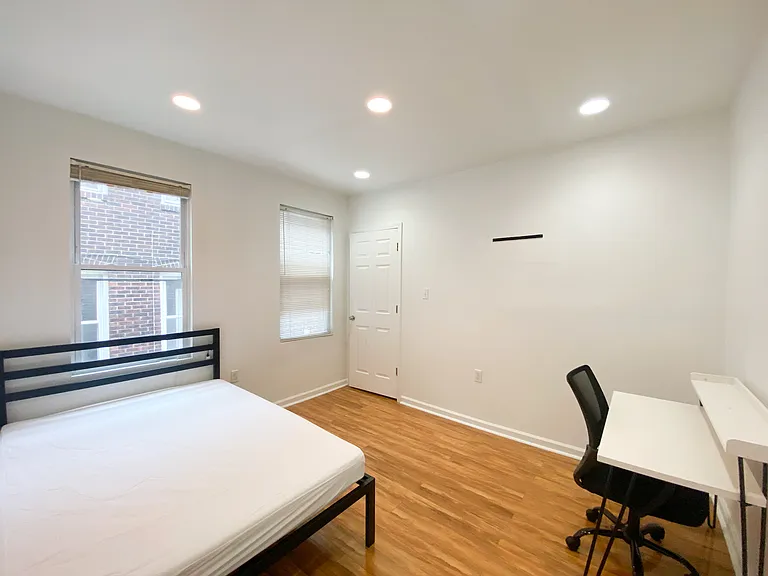 2353 Tilbury Ave — Photo 14
