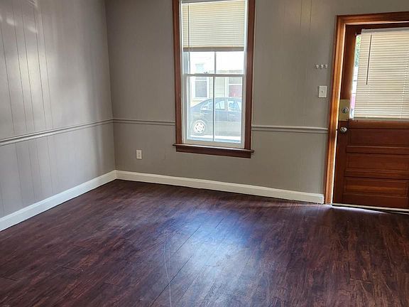 3rd image of 123 Randolph Ave