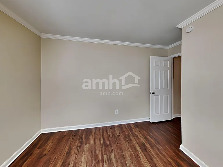 2923 Villa Lake Dr — Photo 16