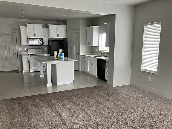 3rd image of 2155 S 1450 W