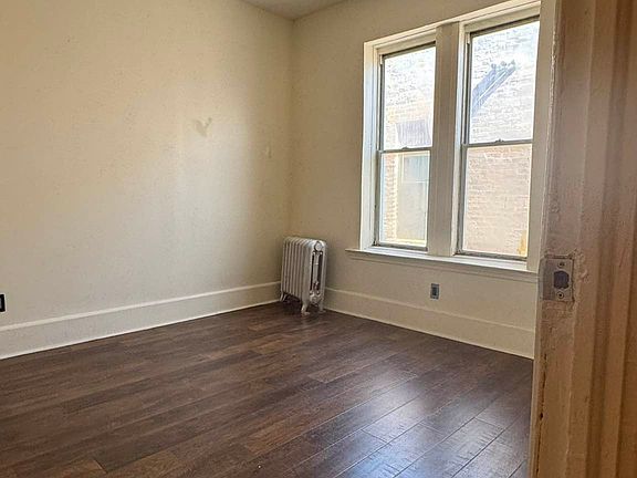 5th image of 1656 Sterling Pl APT 2