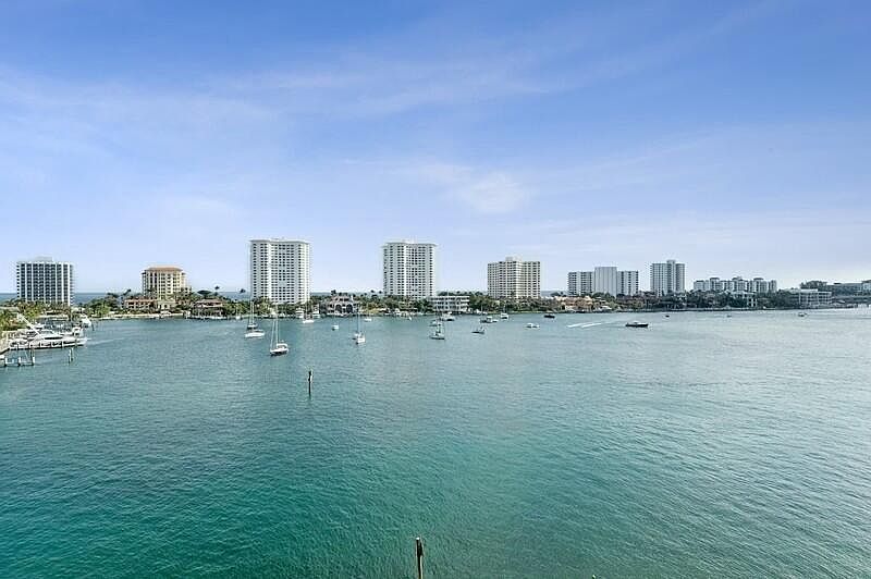 1st image of 300 SE 5th Ave APT 6010