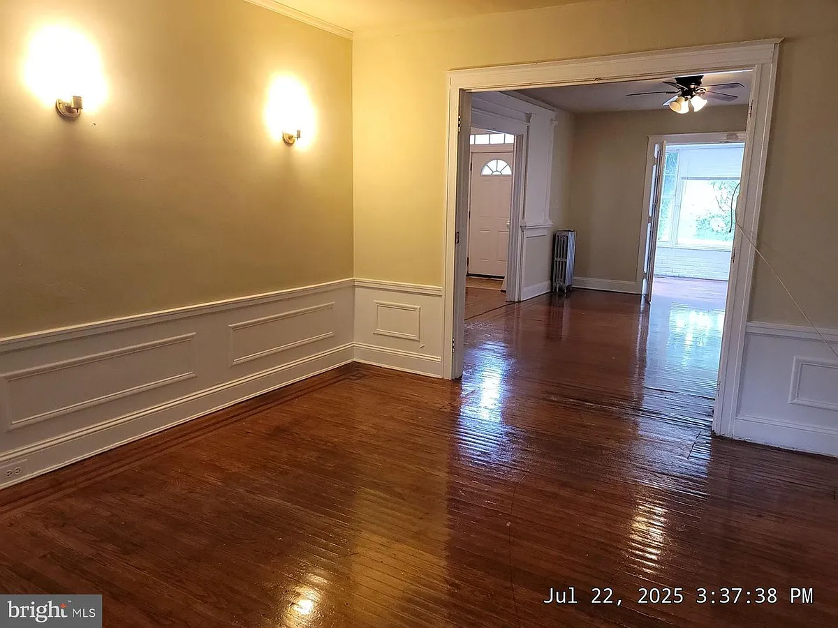 Building Photo - 3222 Ellerslie Ave