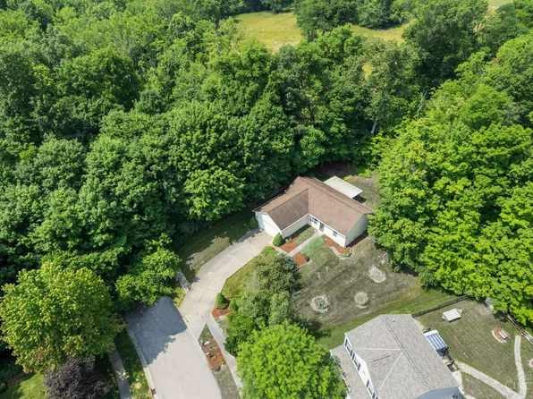 7 Creekview Ln, Amelia, OH 45102