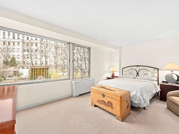 4th image of 180 Park Row APT 2B