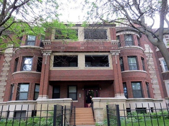 1st image of 5044 S Drexel Blvd #C