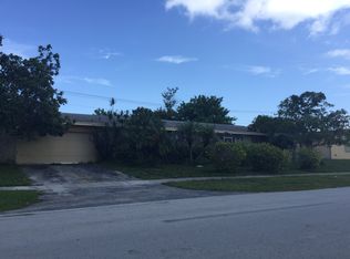 15821 SW 99th Ave, Miami, FL 33157