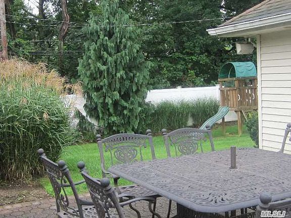 3rd image of 181 Parkway Dr