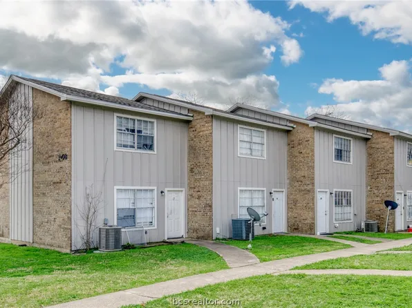 1908 Barak Ln, Bryan, TX