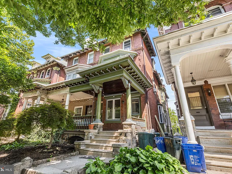 4947 Catharine St — Photo 22