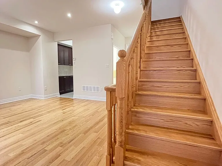 251 Tennant Cir — Photo 23