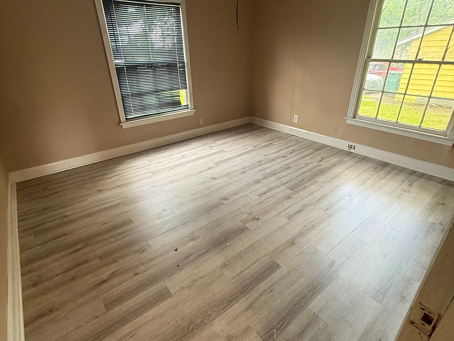 3 bed, 2000 sqft, $1,470 — Photo 3