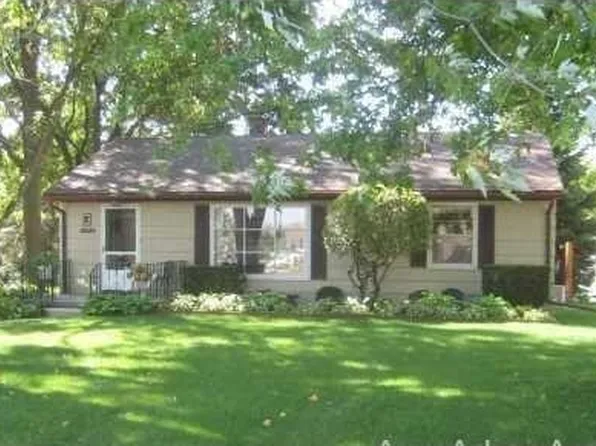 7425 Ann Arbor St, Dexter, MI 48130