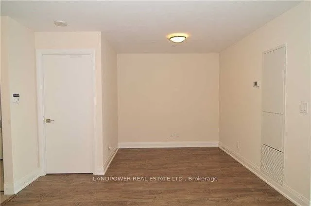 18 Uptown Dr #812 — Photo 4