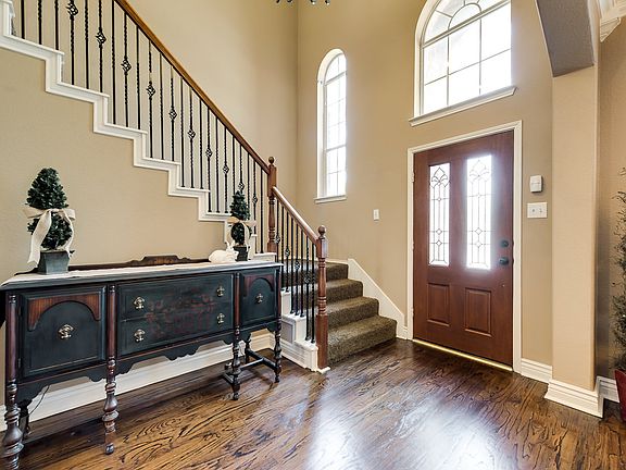 3rd image of 3208 Golden Springs Dr