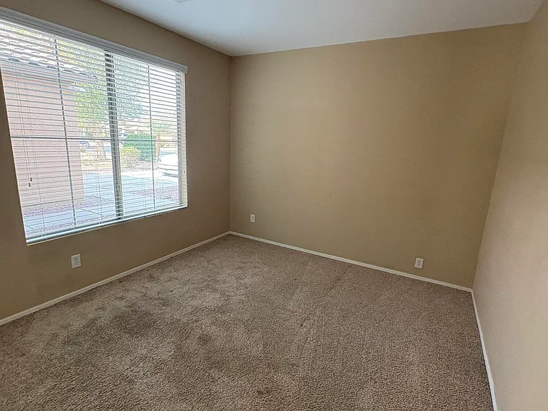 2703 E Zion Way — Photo 16
