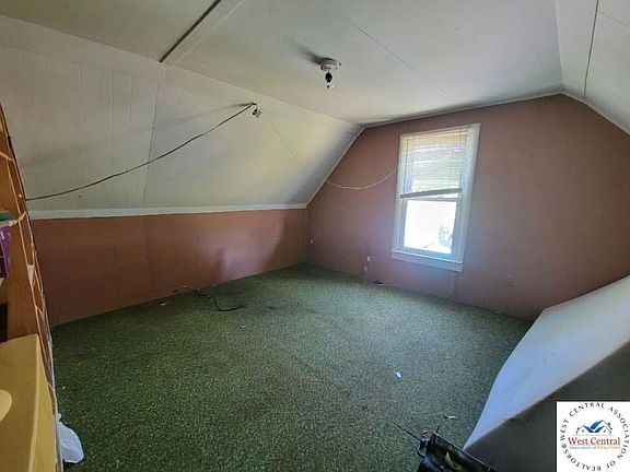 3rd image of 20632 Seals Rd