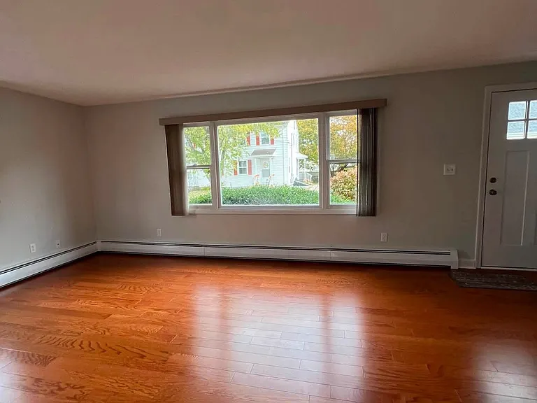 45 Swan St #43 — Photo 2