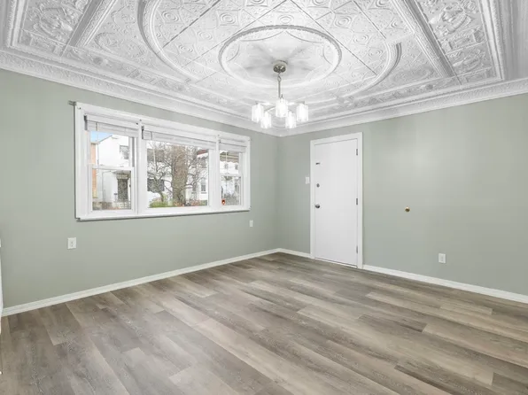 197 Hutton Street image 3 of 15