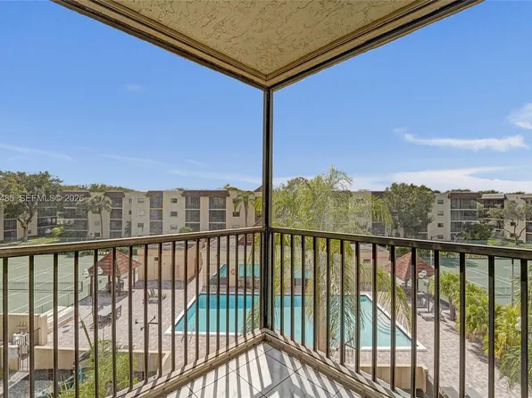 10501 W Broward Blvd APT 406, Plantation, FL 33324