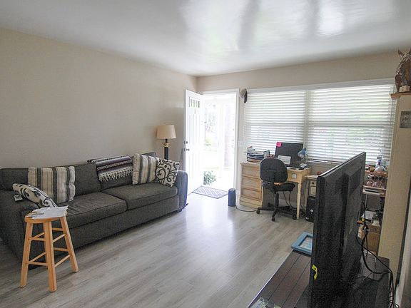 3rd image of 306 Cazador Ln APT D