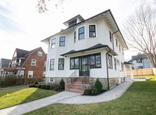 61 Park St, West Roxbury, MA 02132