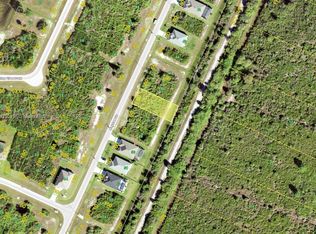 360 Baytree Dr, Rotonda West, FL 33947