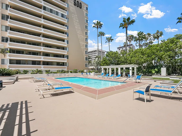 700 E Ocean Blvd #1201 — Photo 22