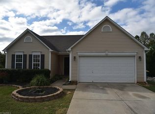 4674 Carlton Ct, Walkertown, NC 27051