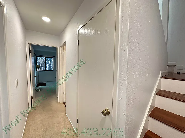 802 Kingfisher Ter — Photo 25